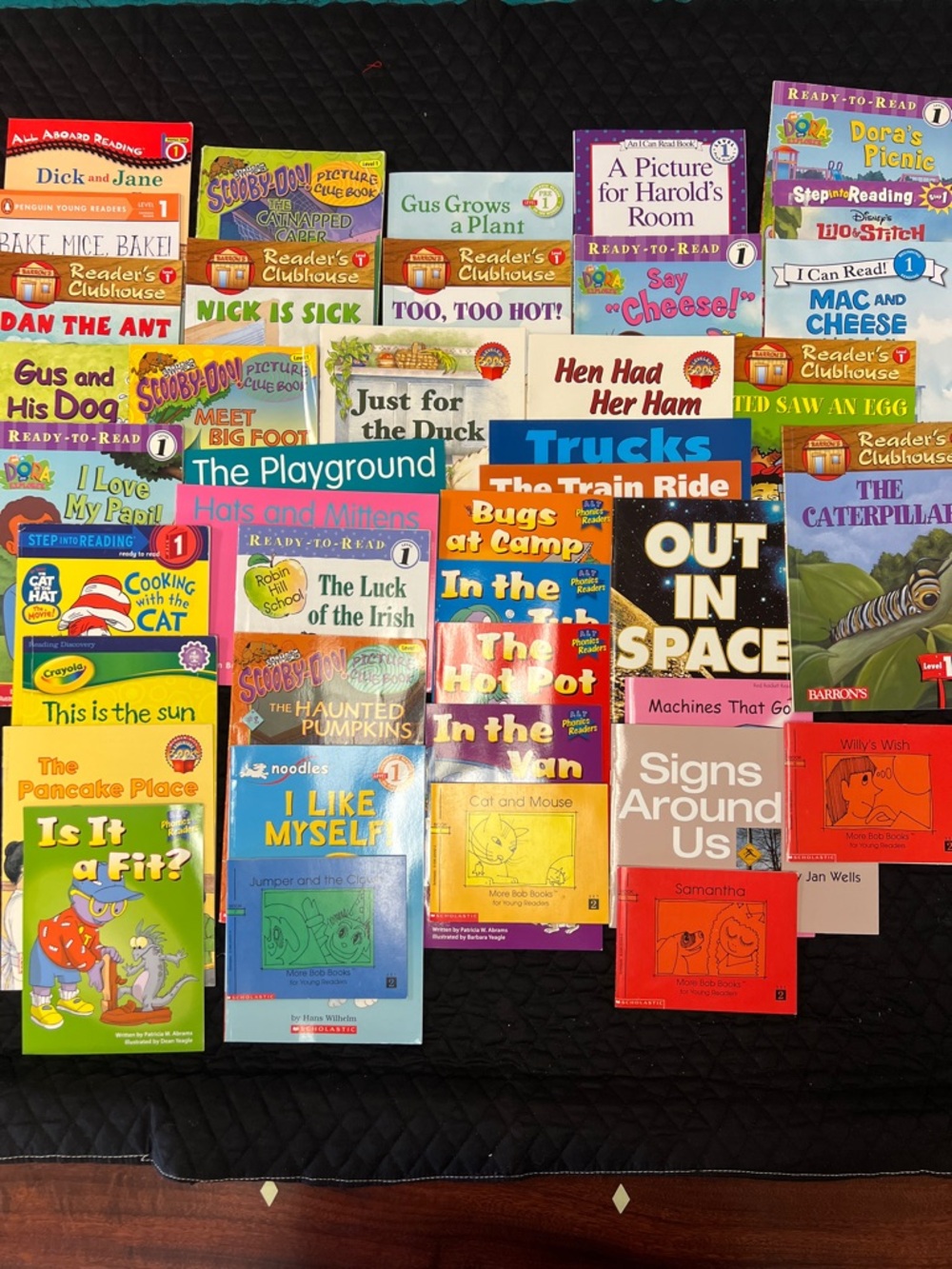 Assorted Kids Book Collection - Most Level 1 Readers